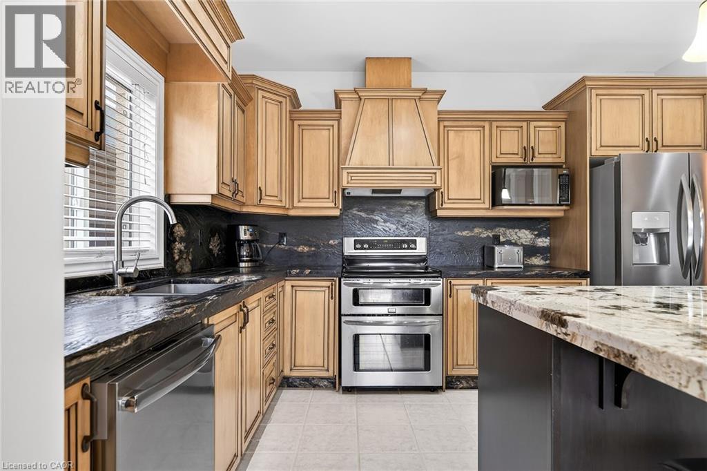 182 Irwin Avenue, Hamilton, Ontario  L9K 0G2 - Photo 9 - 40816575