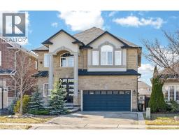 182 IRWIN Avenue, Hamilton, Ontario