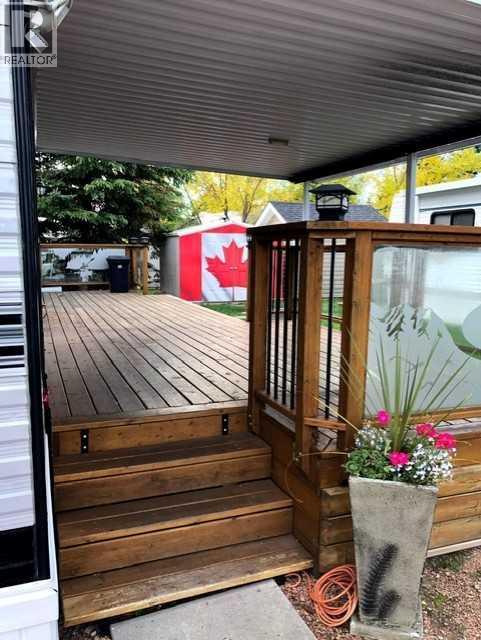 561 Carefree Resort, Rural Red Deer County, Alberta  T4G 0K6 - Photo 12 - A2286689