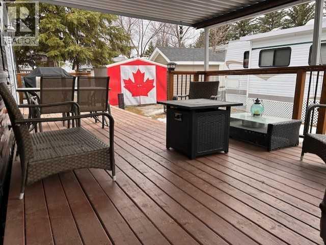 561 Carefree Resort, Rural Red Deer County, Alberta  T4G 0K6 - Photo 13 - A2286689