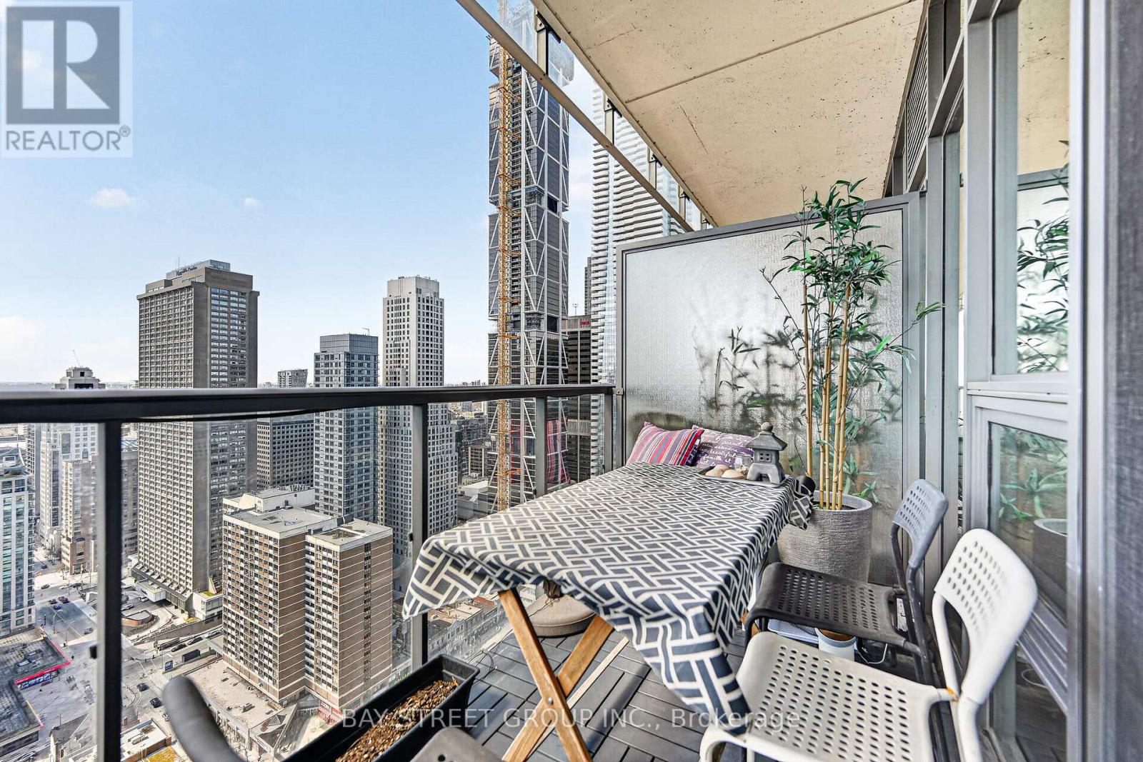 3505 - 33 Charles Street E, Toronto, Ontario  M4Y 0A2 - Photo 22 - C12988440