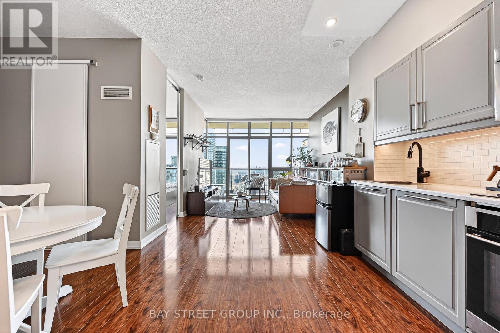 3505 - 33 Charles Street E, Toronto, Ontario  M4Y 0A2 - Photo 8 - C12988440