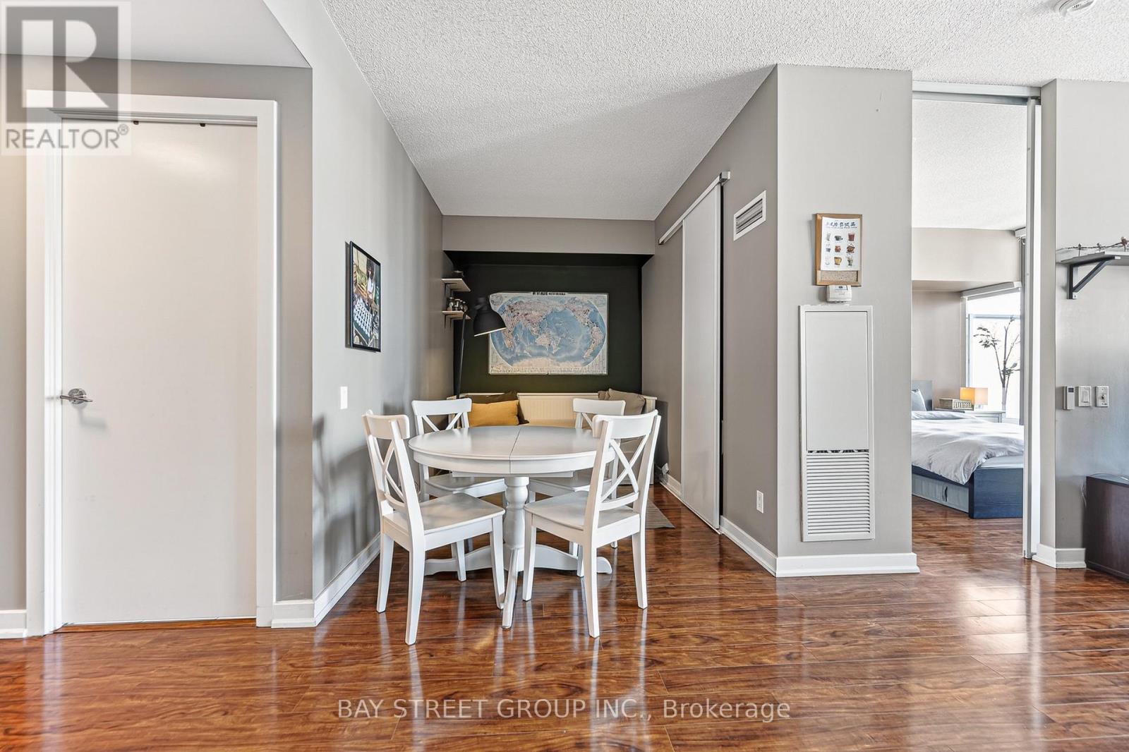 3505 - 33 Charles Street E, Toronto, Ontario  M4Y 0A2 - Photo 9 - C12988440