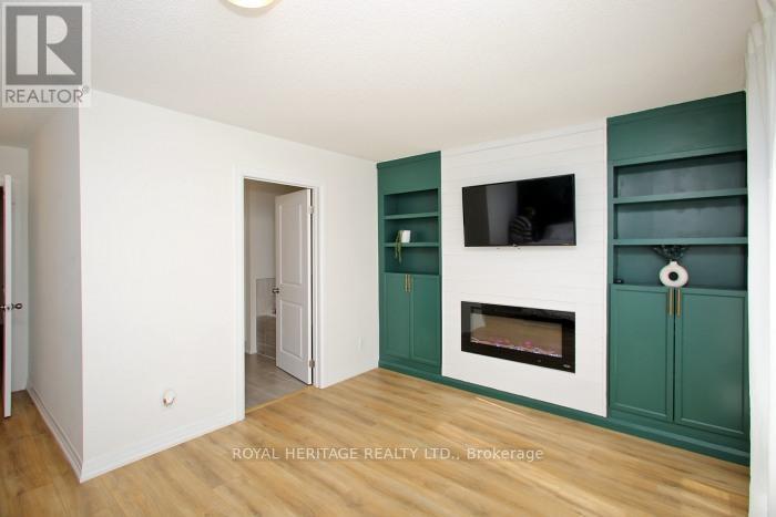 5 Klein Way, Whitby, Ontario  L1R 0S6 - Photo 13 - E12988446