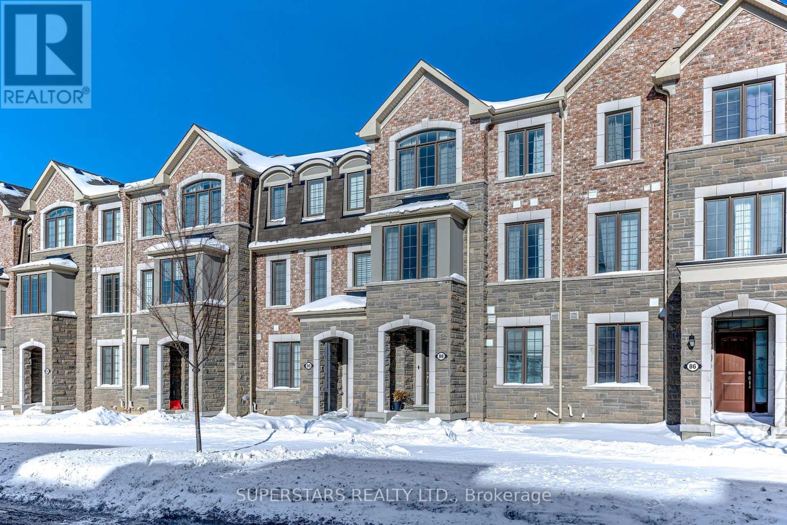 88 William F Bell Parkway, Richmond Hill, Ontario  L4S 0K4 - Photo 2 - N12988434