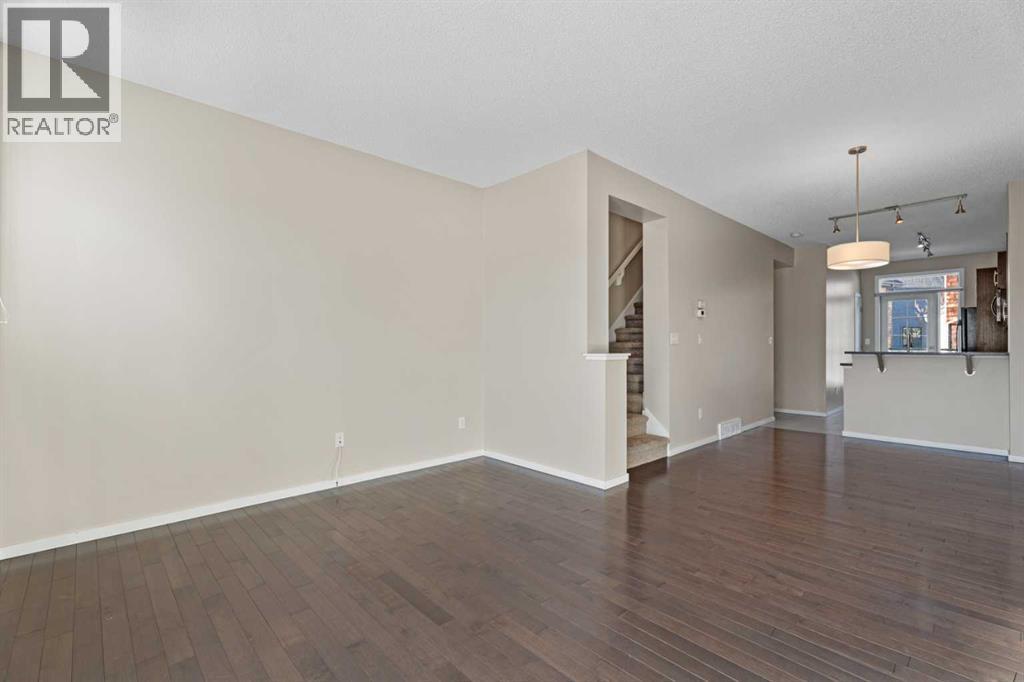 306 Ascot Circle Sw, Calgary, Alberta  T3H 0X2 - Photo 9 - A2294990