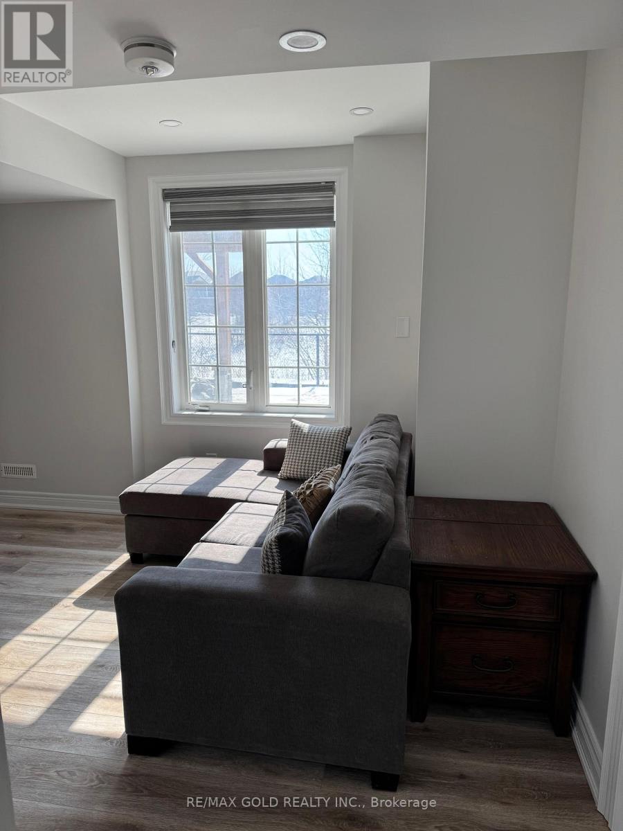 76 Tatra Crescent N, Brampton, Ontario  L6Y 0K6 - Photo 11 - W12988448