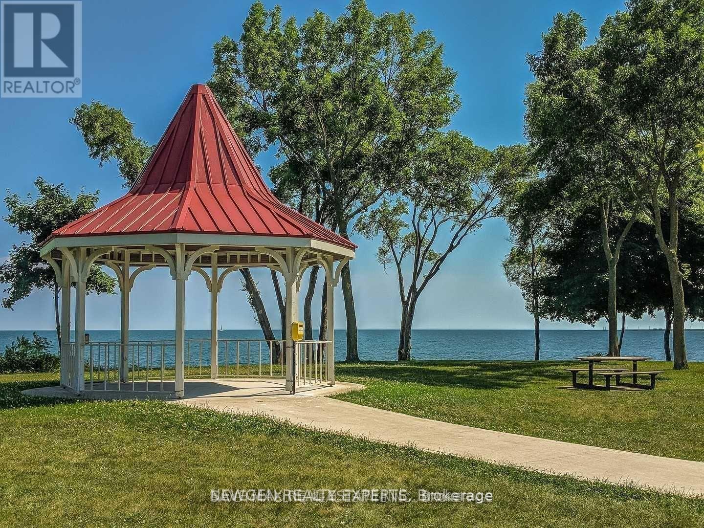 8 - 120 Longbranch Avenue, Toronto, Ontario  M8W 0A9 - Photo 16 - W12988450