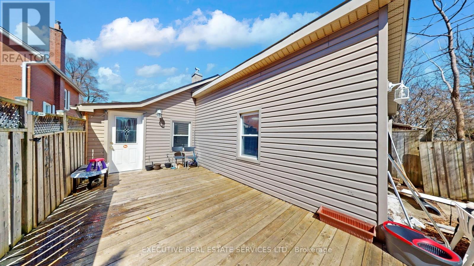 89 John Street, Brampton, Ontario  L6W 1Z4 - Photo 30 - W12988452