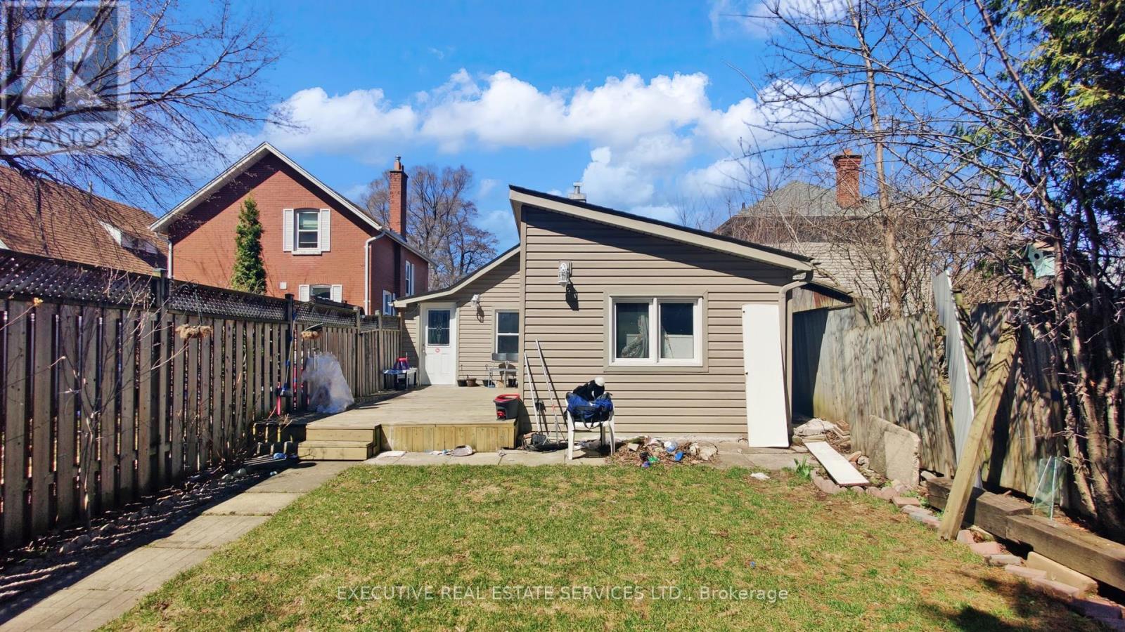 89 John Street, Brampton, Ontario  L6W 1Z4 - Photo 33 - W12988452