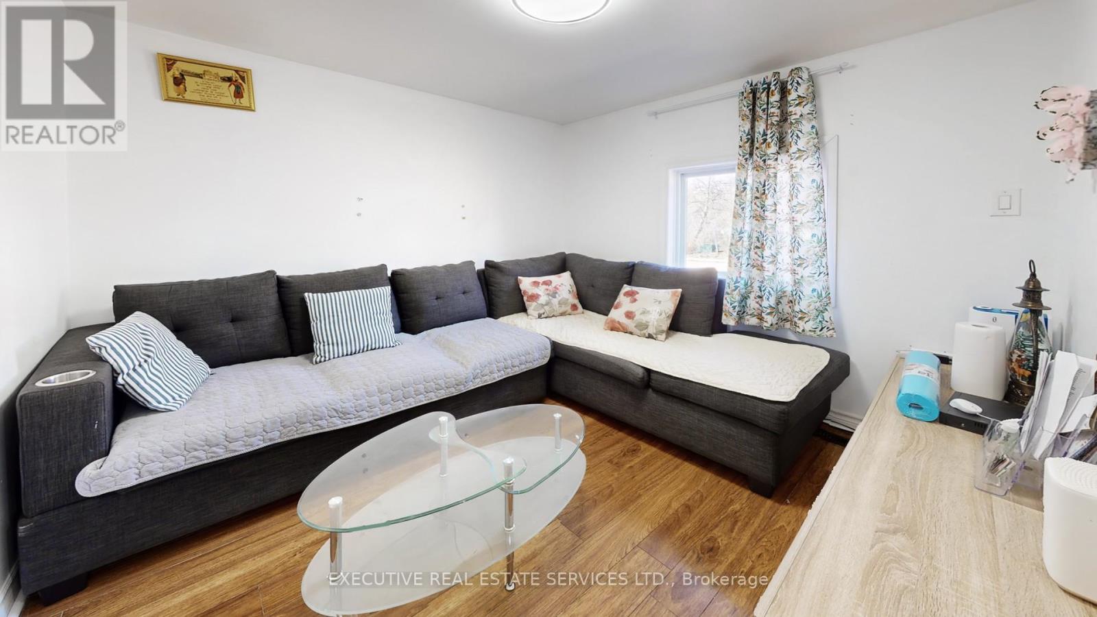 89 John Street, Brampton, Ontario  L6W 1Z4 - Photo 5 - W12988452