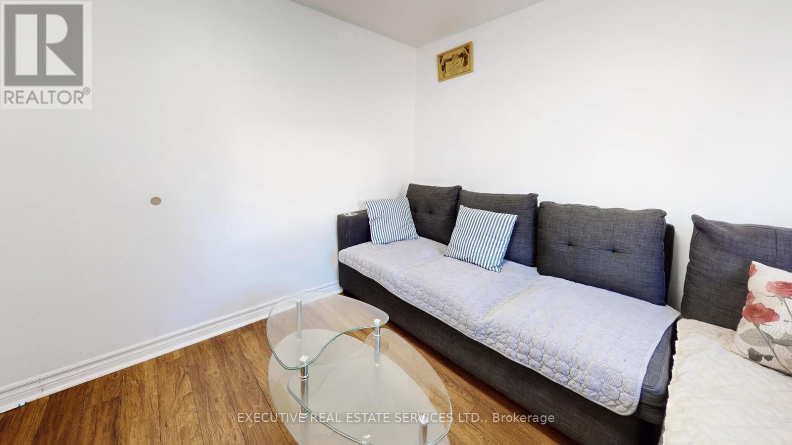 89 John Street, Brampton, Ontario  L6W 1Z4 - Photo 6 - W12988452