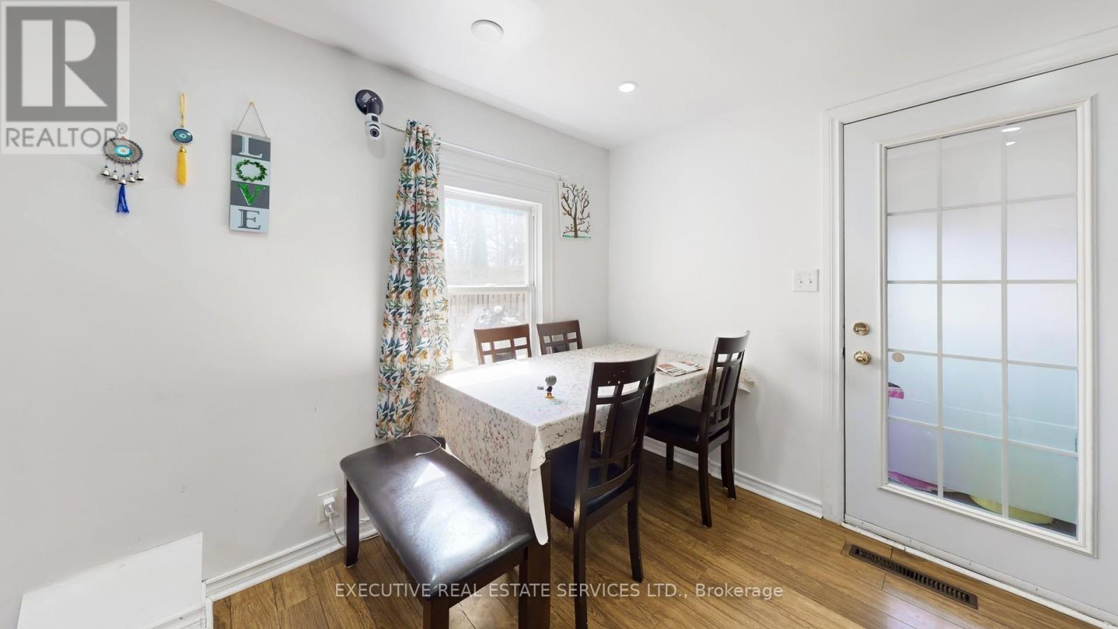 89 John Street, Brampton, Ontario  L6W 1Z4 - Photo 7 - W12988452