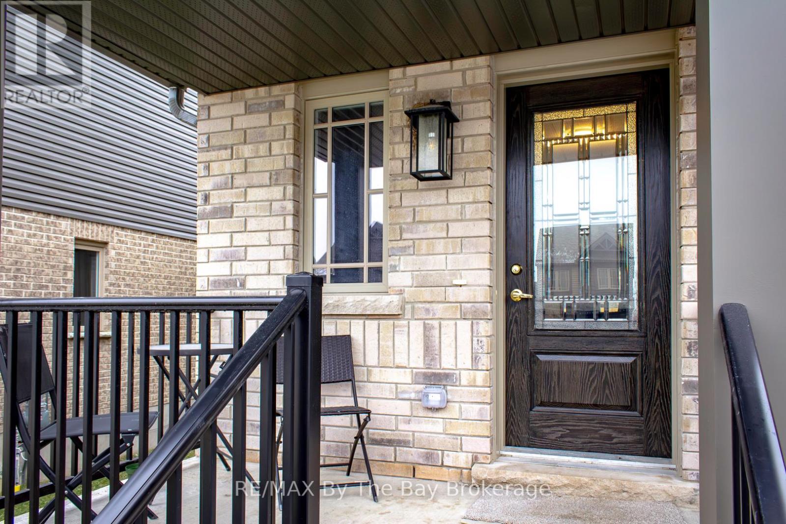 131 Stonebrook Way, Grey Highlands, Ontario  N0C 1H0 - Photo 2 - X12414267