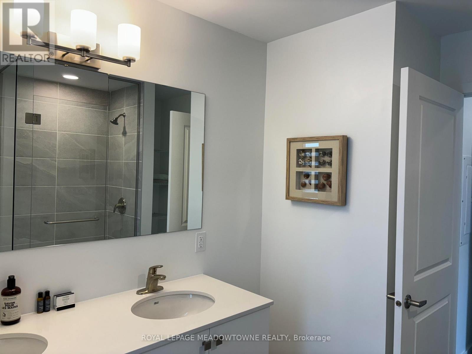 407 - 19b West Street N, Kawartha Lakes, Ontario  K9V 1C4 - Photo 10 - X12988432