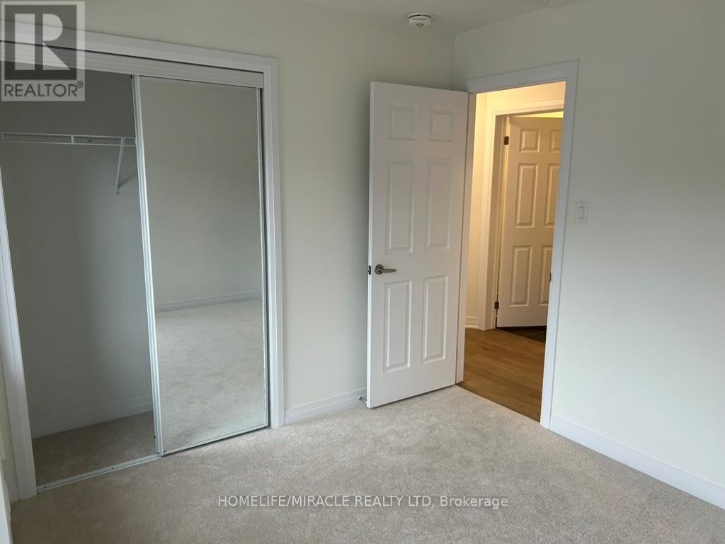 8 Canvas Crescent, Welland, Ontario  L3B 0P3 - Photo 10 - X12988442