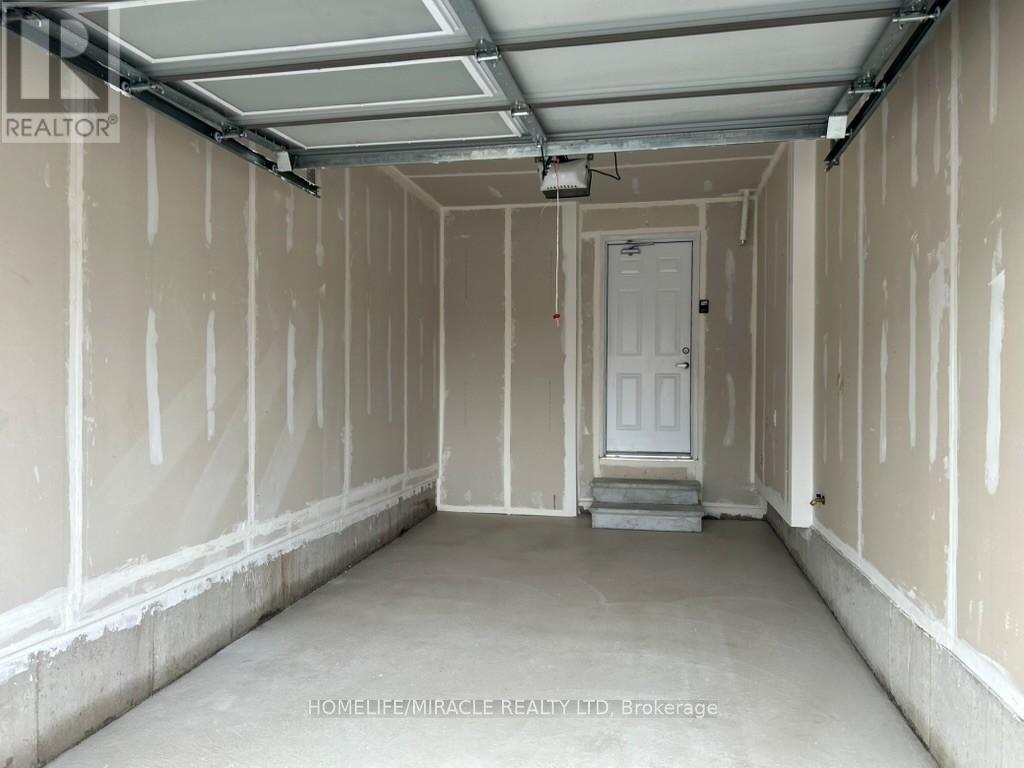 8 Canvas Crescent, Welland, Ontario  L3B 0P3 - Photo 19 - X12988442