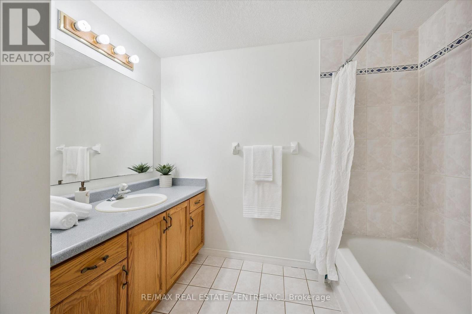 35 Melran Drive, Cambridge, Ontario  N3C 4C1 - Photo 22 - X12975000