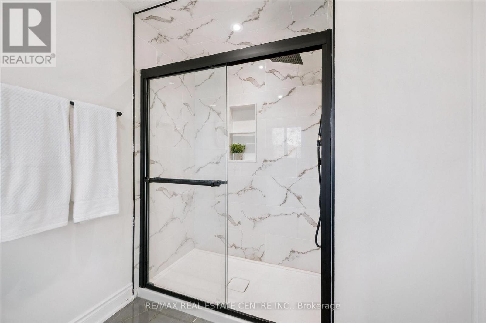 35 Melran Drive, Cambridge, Ontario  N3C 4C1 - Photo 33 - X12975000