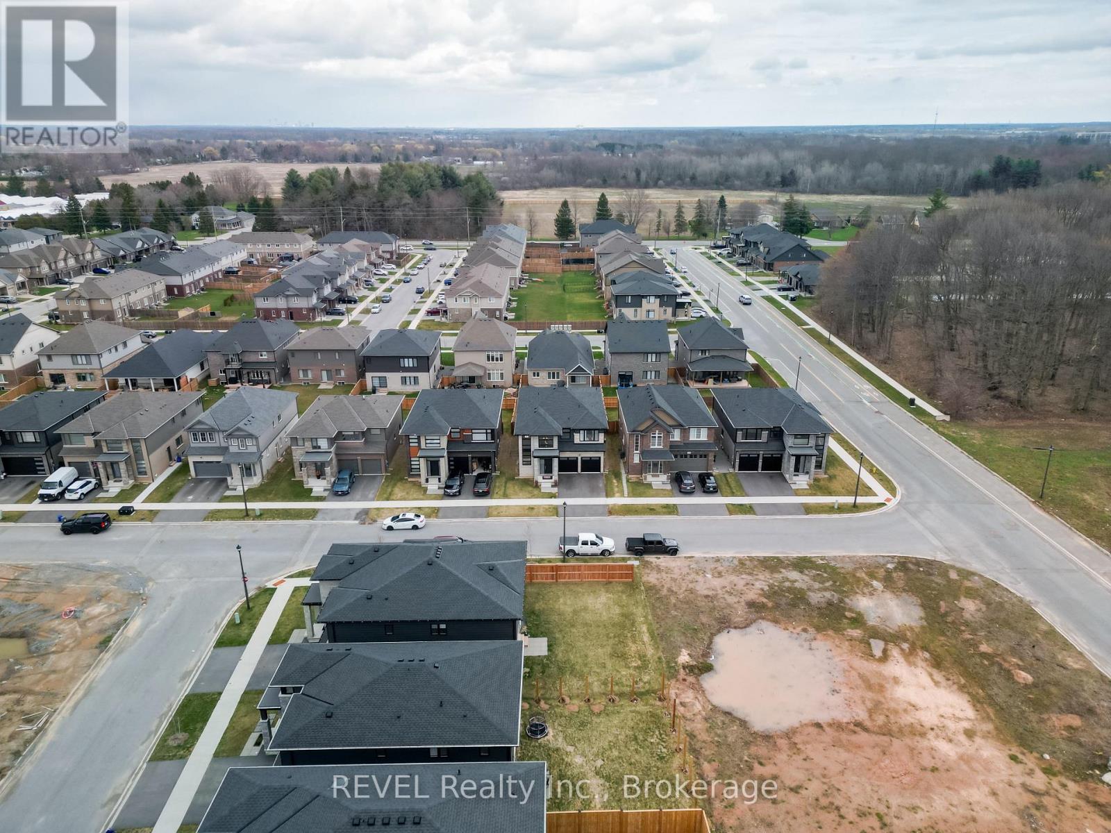 5 Samuel Avenue, Pelham (Fonthill), Ontario  L3E 0G9 - Photo 41 - X12988478