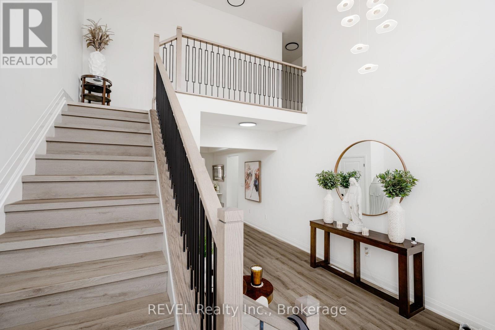 5 Samuel Avenue, Pelham (Fonthill), Ontario  L3E 0G9 - Photo 9 - X12988478