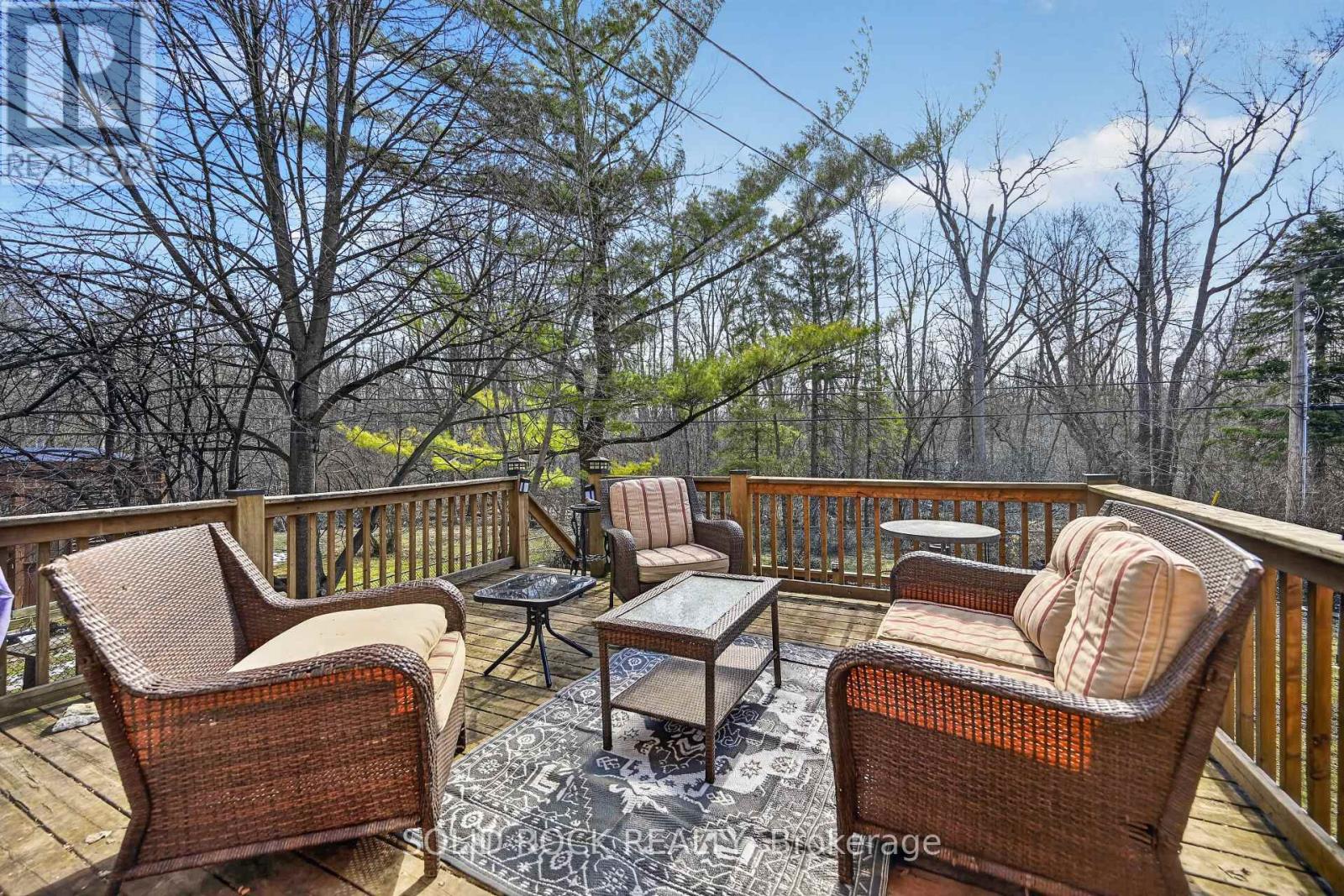 209 Reynolds Drive E, Brockville, Ontario  K6V 1X8 - Photo 8 - X12980814