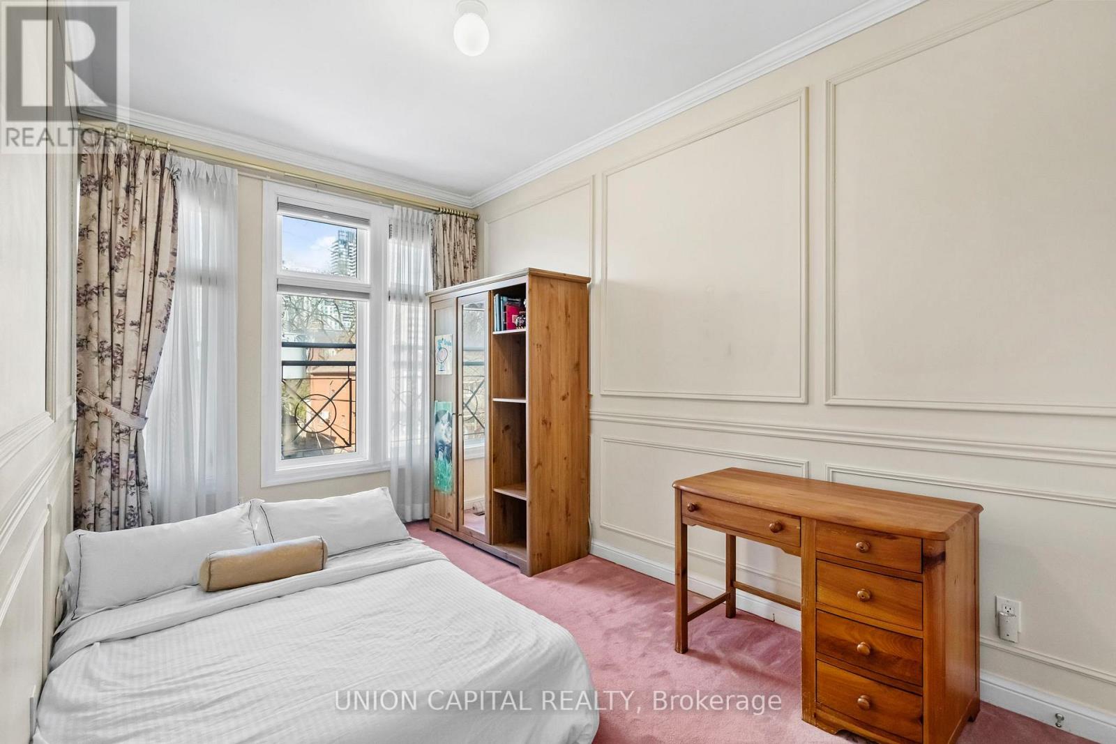 75 Falcon Street, Toronto, Ontario  M4S 2P4 - Photo 4 - C12987168