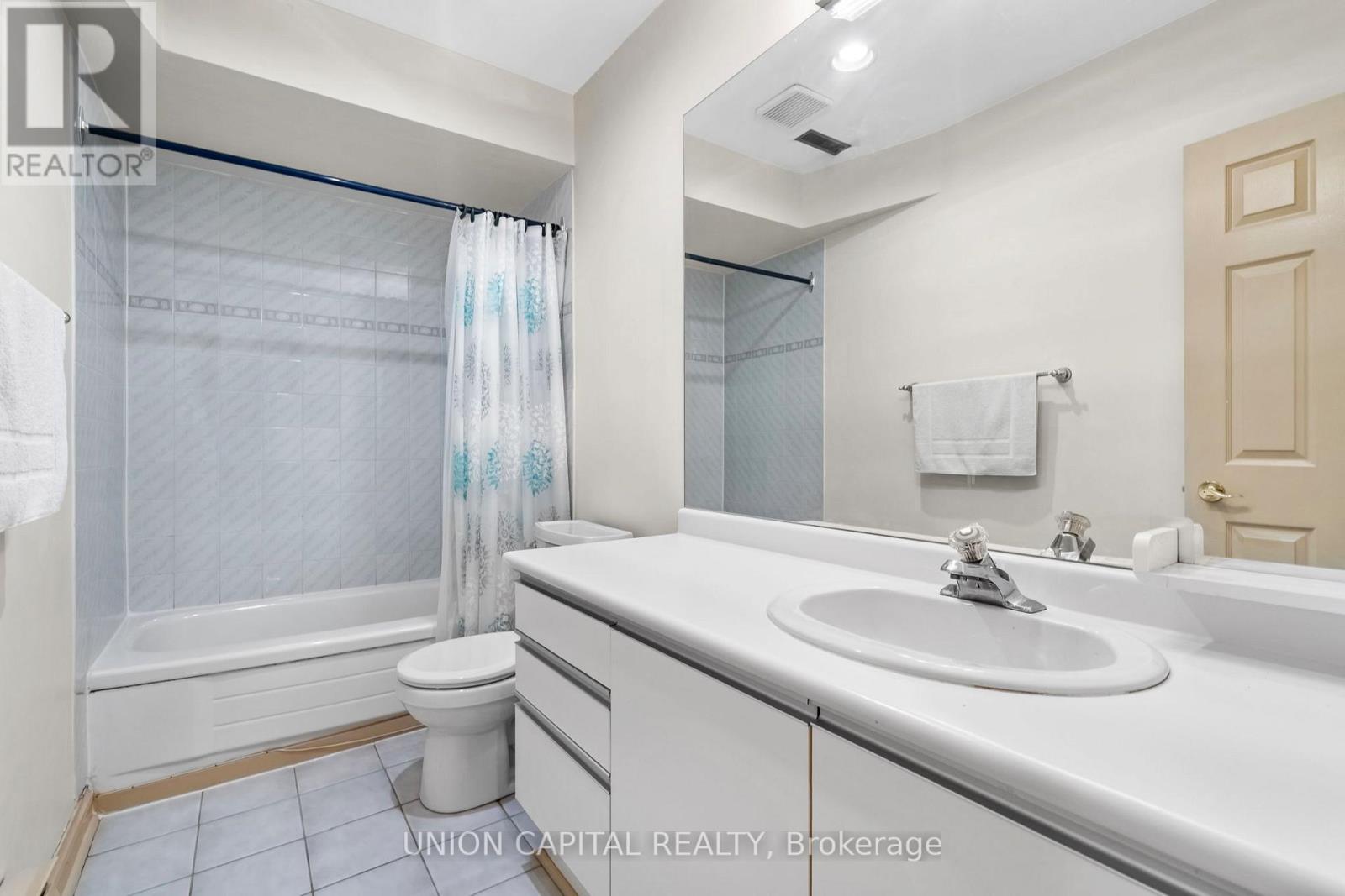 75 Falcon Street, Toronto, Ontario  M4S 2P4 - Photo 8 - C12987168