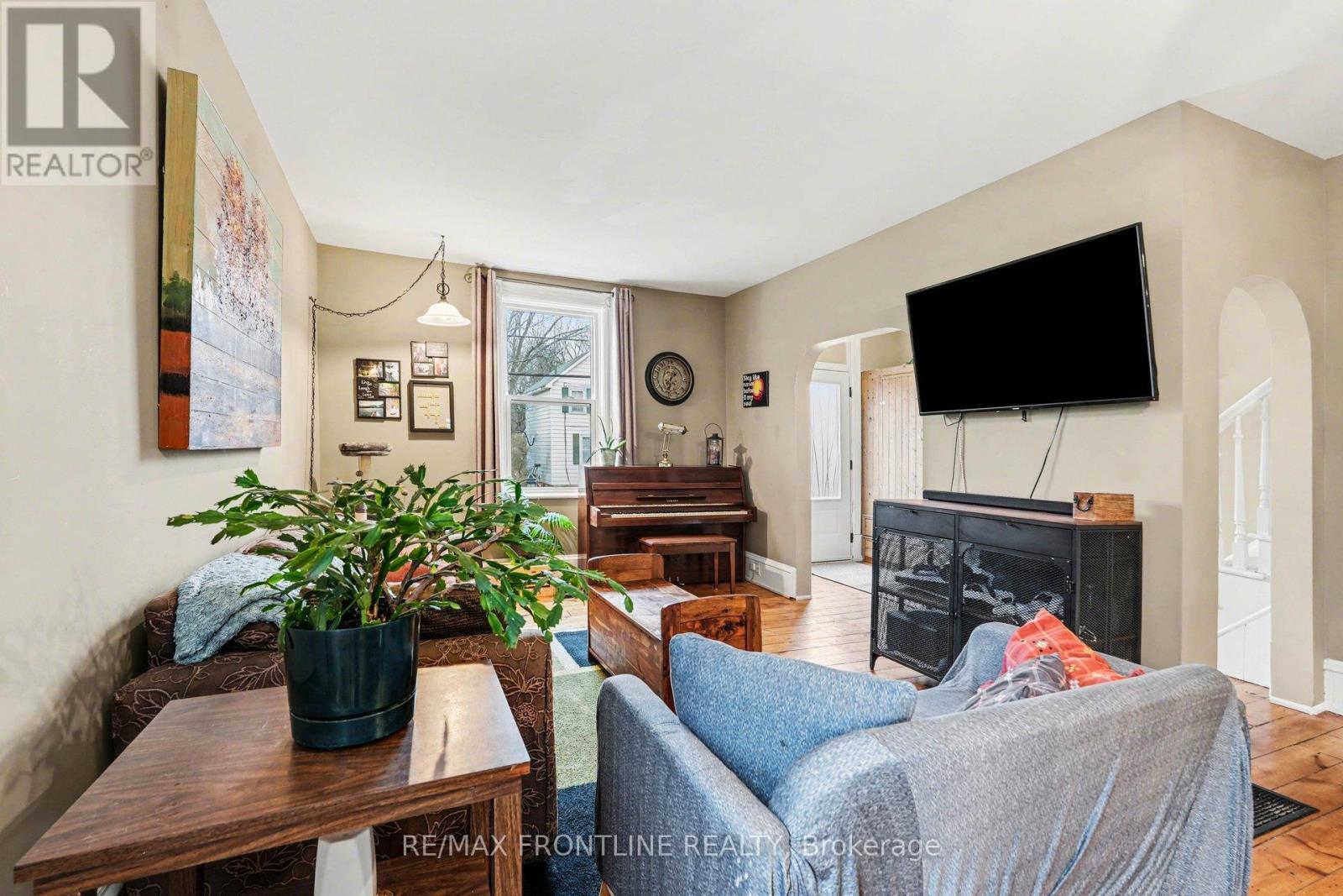 39 Craig Street, Perth, Ontario  K7H 1Y1 - Photo 6 - X12988476