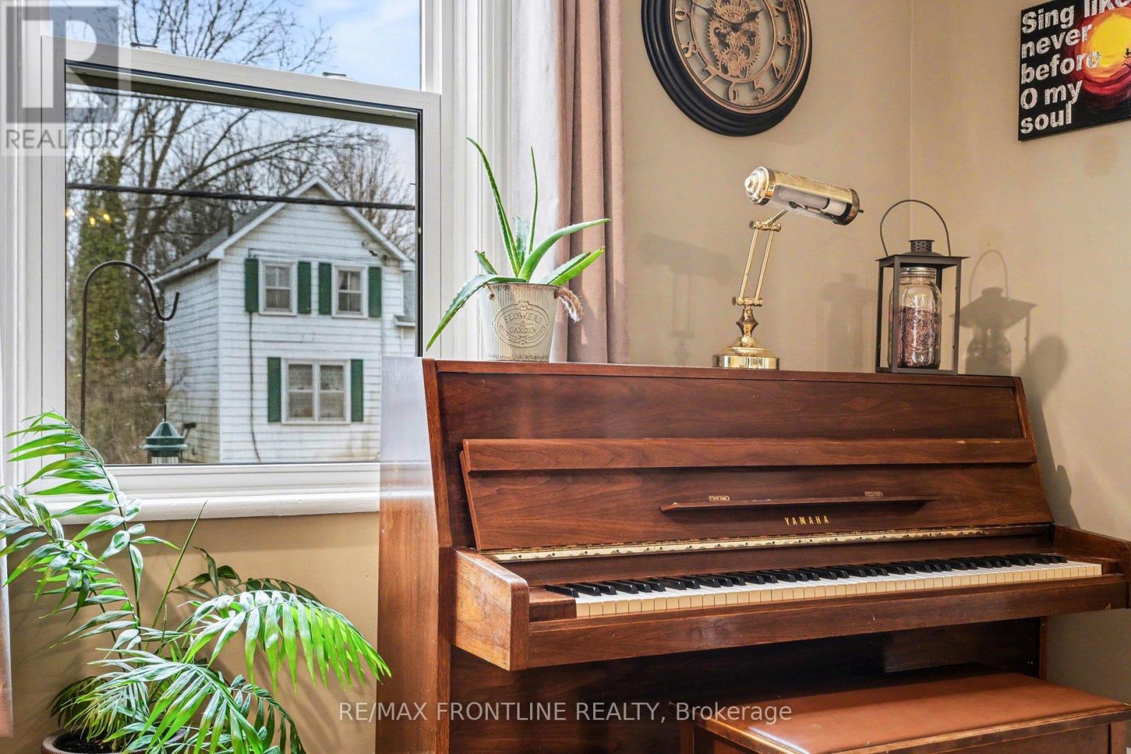 39 Craig Street, Perth, Ontario  K7H 1Y1 - Photo 7 - X12988476