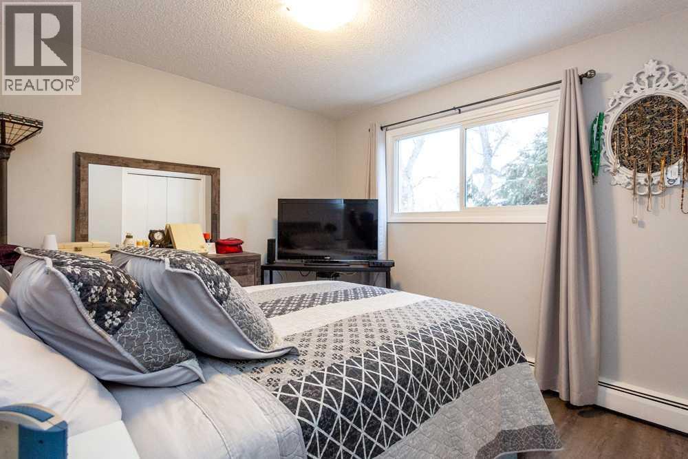 112 1 Street Ne, Medicine Hat, Alberta  T1A 5K3 - Photo 13 - A2300316