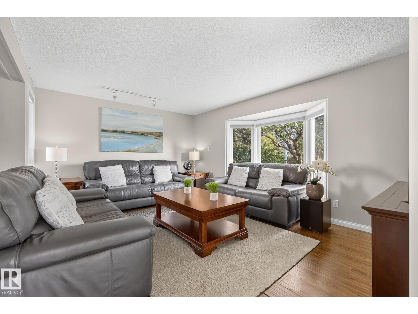 3528 56 St NW, Edmonton, Alberta  T6L 2J5 - Photo 6 - E4481010