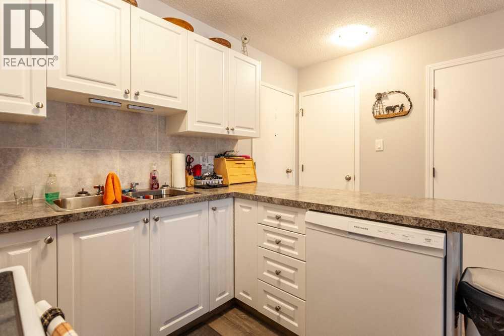 112 1 Street Ne, Medicine Hat, Alberta  T1A 5K3 - Photo 18 - A2300316