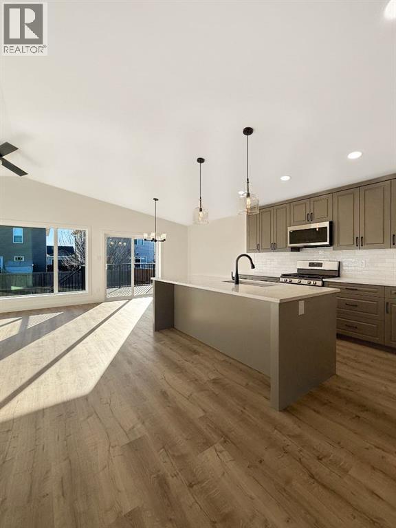 320 Greenwood Place, Coalhurst, Alberta  T0L 0V2 - Photo 9 - A2285573