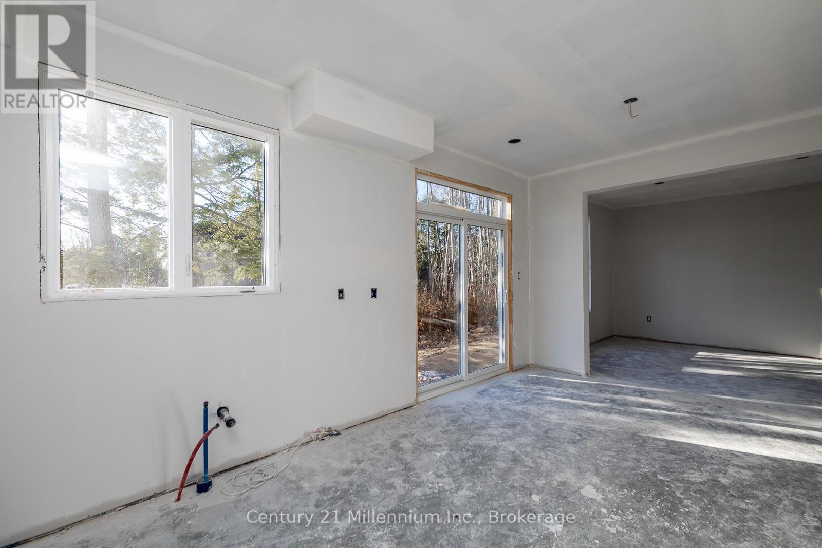 18 Steinway Street, Saugeen Shores, Ontario  N0H 2L0 - Photo 11 - X12988466