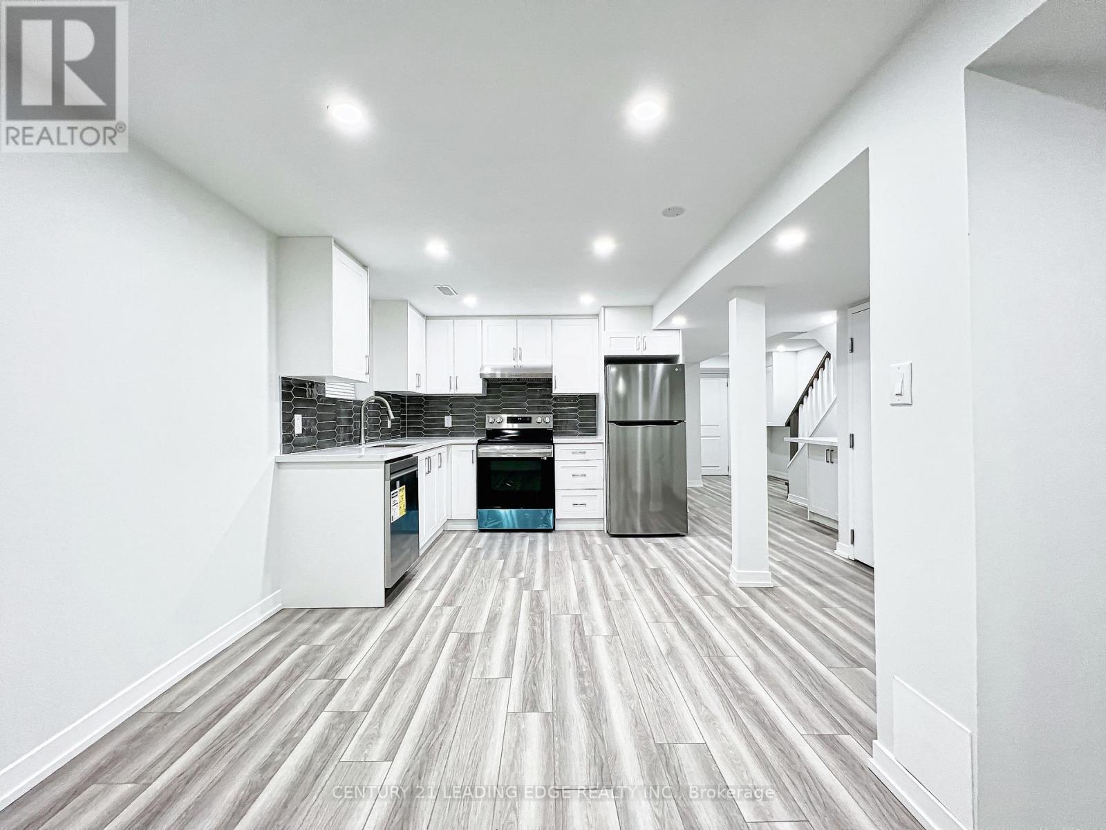 88 Hewitt Crescent, Ajax, Ontario  L1S 7B4 - Photo 5 - E12988488