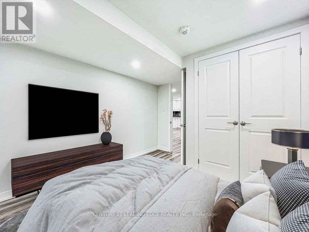 88 Hewitt Crescent, Ajax, Ontario  L1S 7B4 - Photo 6 - E12988488