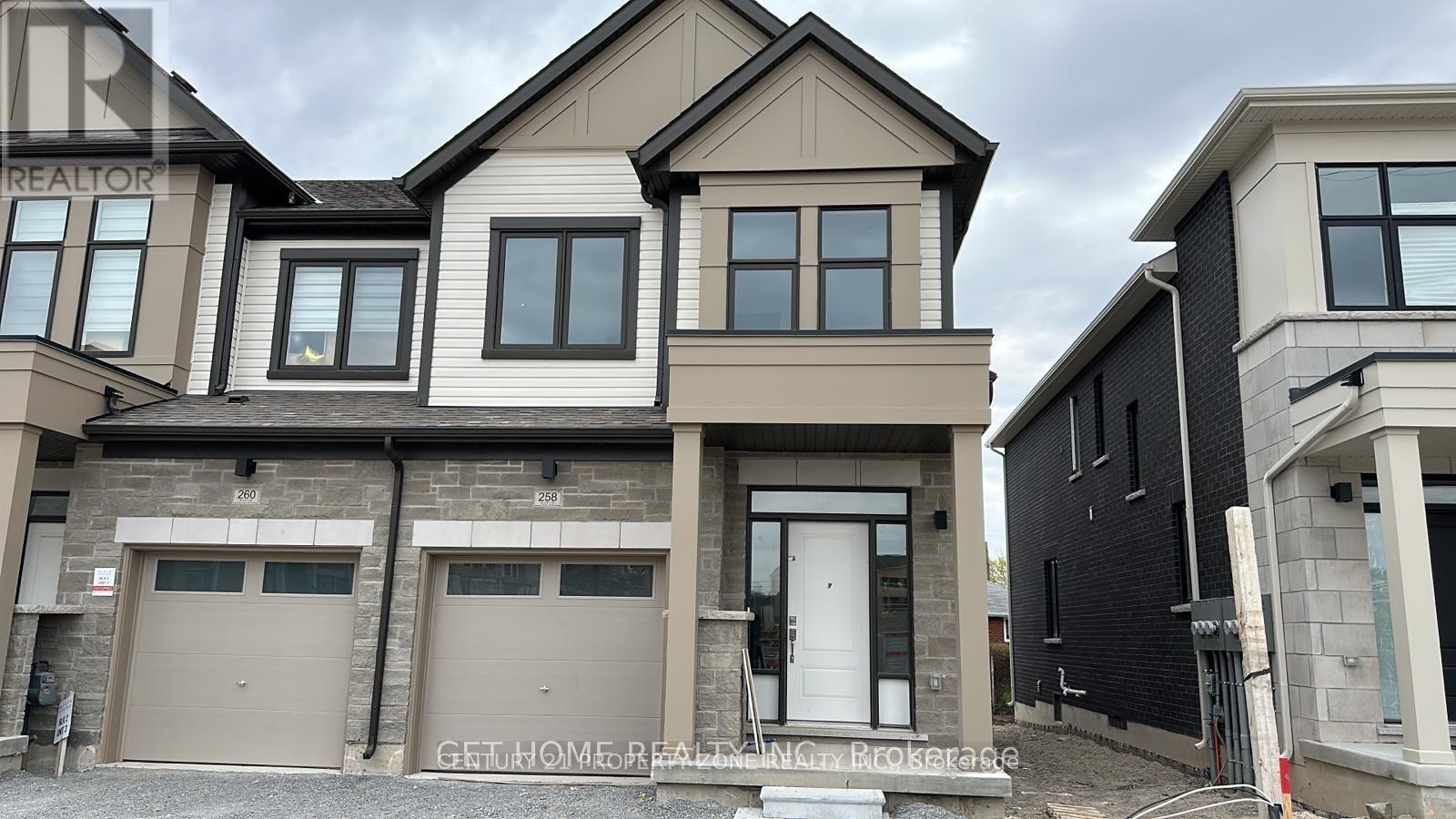258 OKANAGAN PATH, Oshawa, Ontario