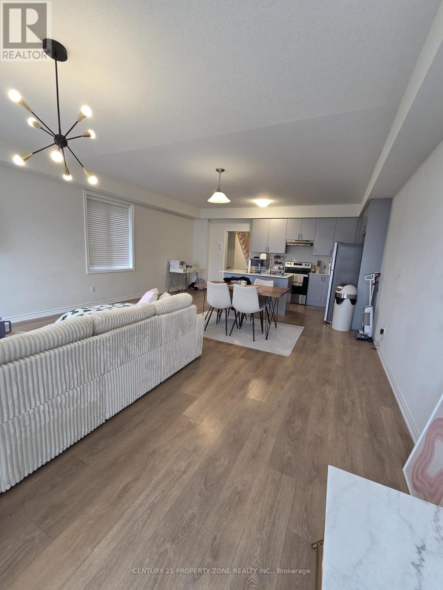 258 Okanagan Path, Oshawa, Ontario  L1H 0A7 - Photo 7 - E12988500