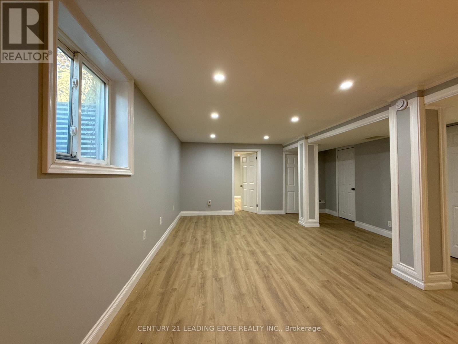 303 Wilson Road N, Oshawa, Ontario  L1G 6E4 - Photo 9 - E12988502