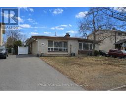 2462 TUPPER AVENUE, Ottawa, Ontario