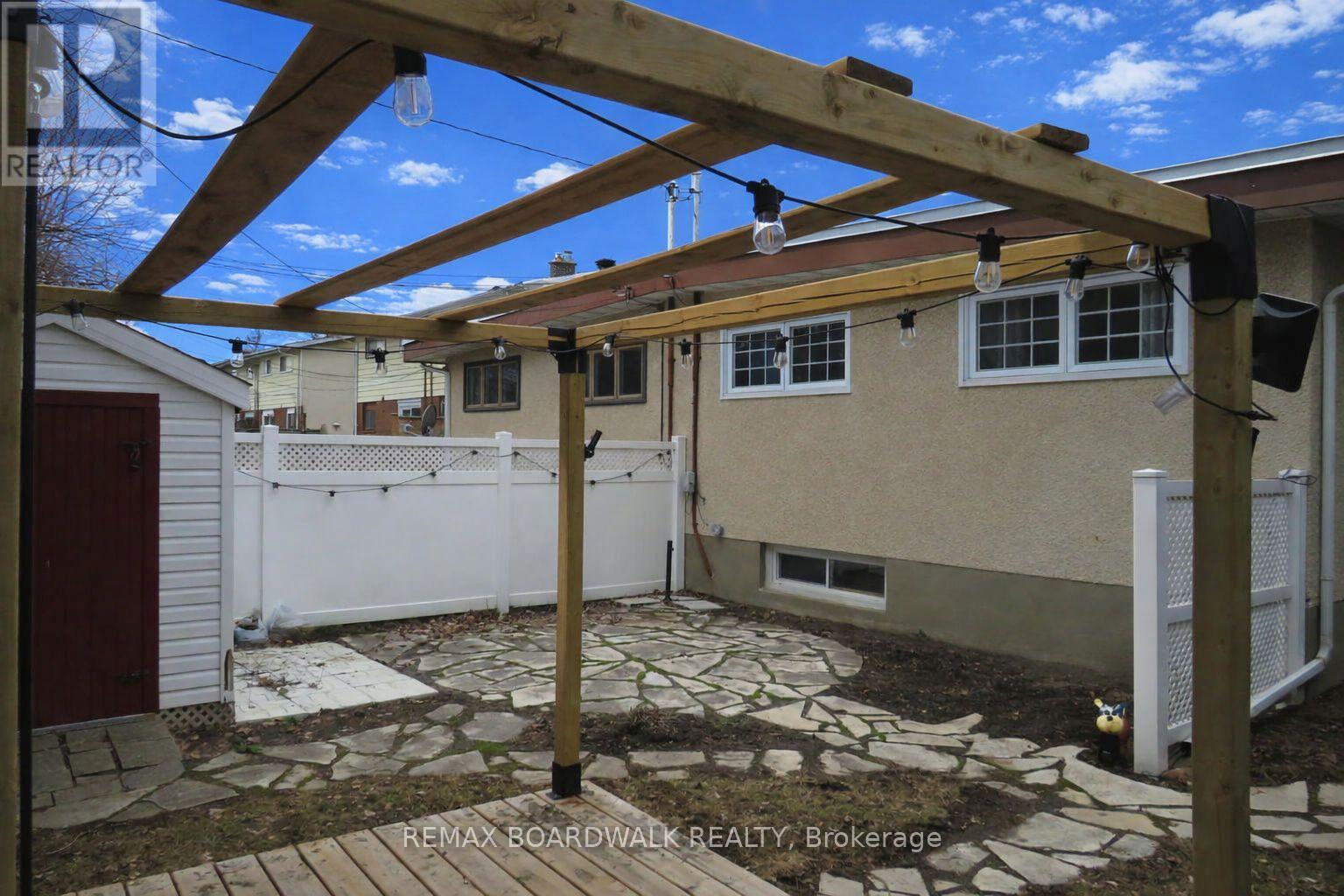 2462 Tupper Avenue, Ottawa, Ontario  K1G 1G7 - Photo 47 - X12822906