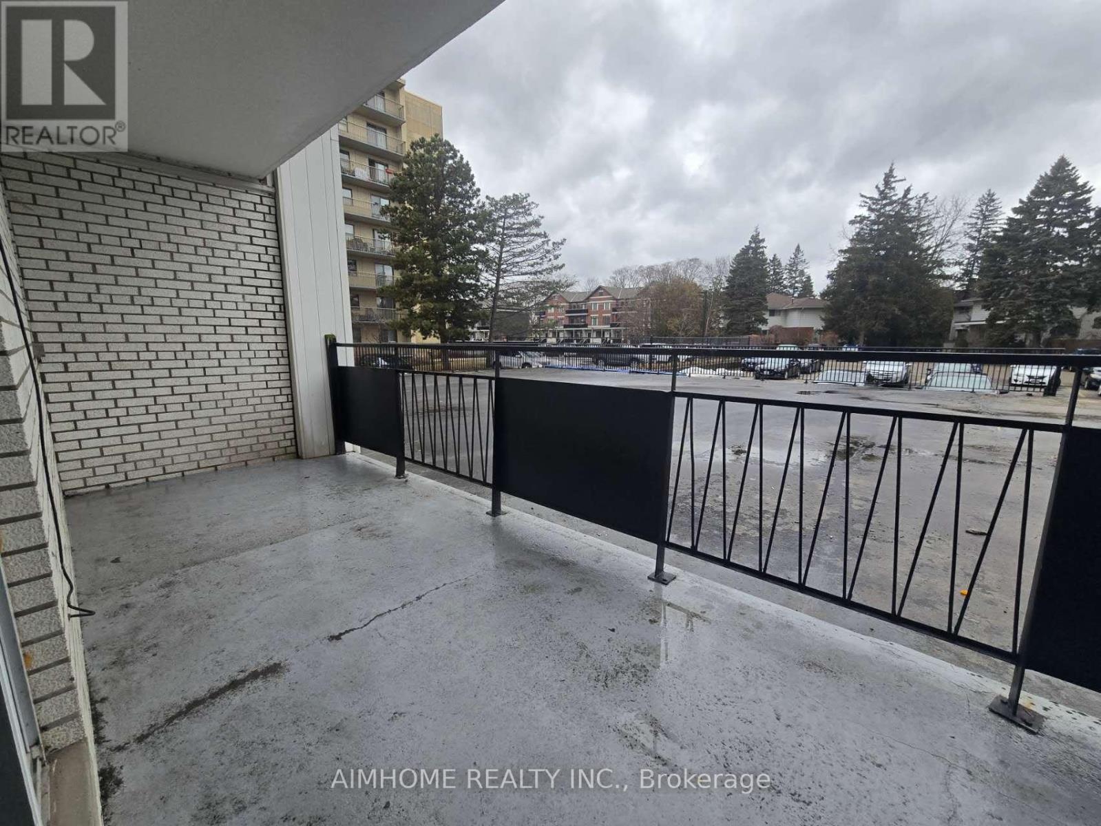 108 - 2095 Prospect Street, Burlington, Ontario  L7R 1Z5 - Photo 6 - W12988480