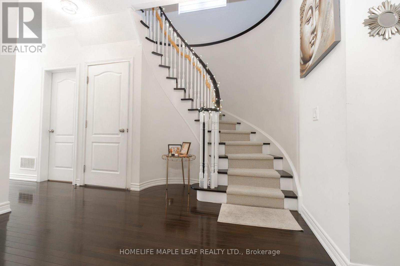 11 Icefall Road, Caledon, Ontario  L7C 3T7 - Photo 6 - W12988486