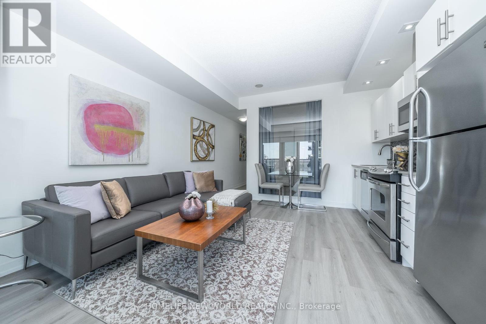 1722 - 165 Legion Road N, Toronto, Ontario M8Y 0B3 - Photo 12 - W12988494