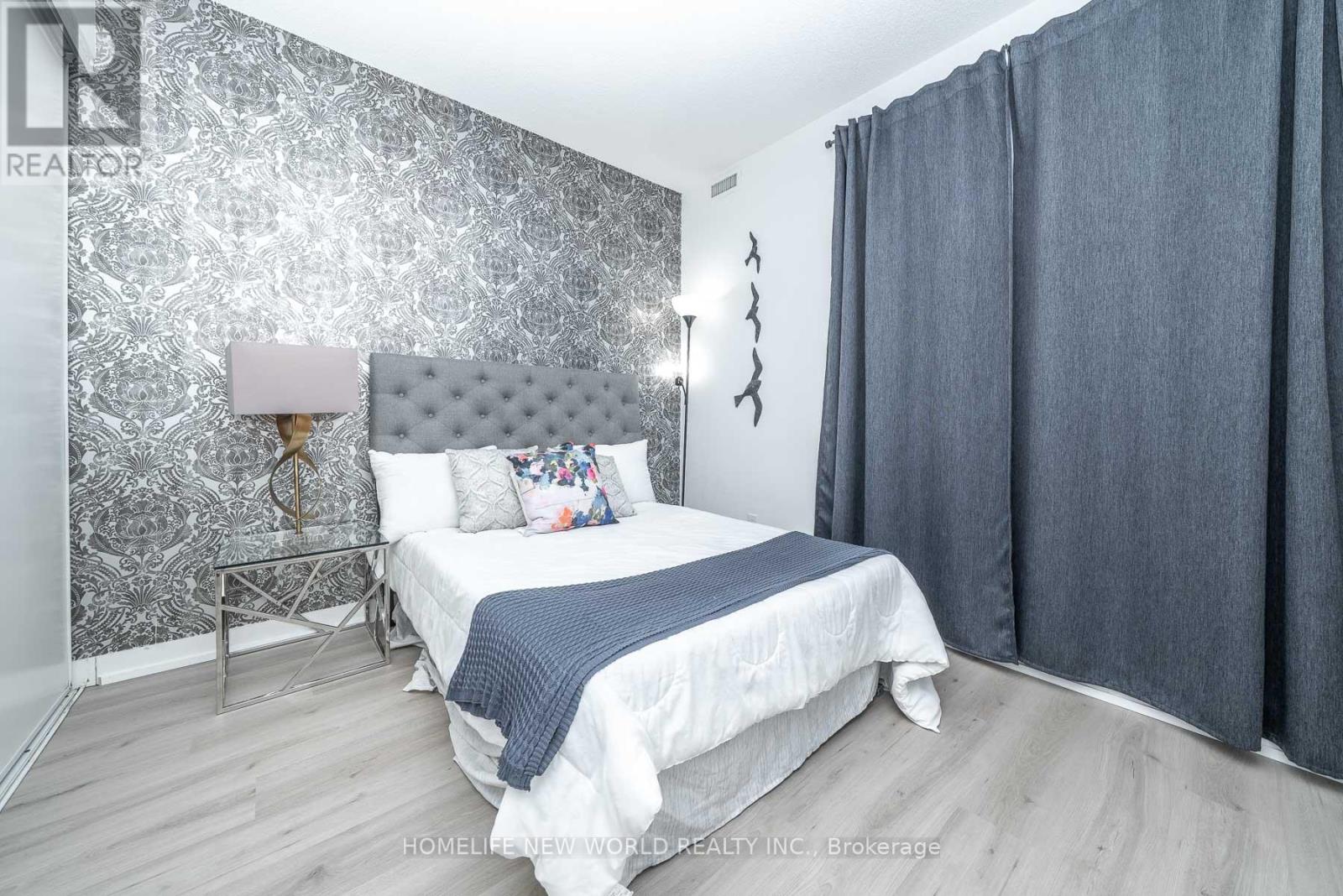 1722 - 165 Legion Road N, Toronto, Ontario M8Y 0B3 - Photo 16 - W12988494