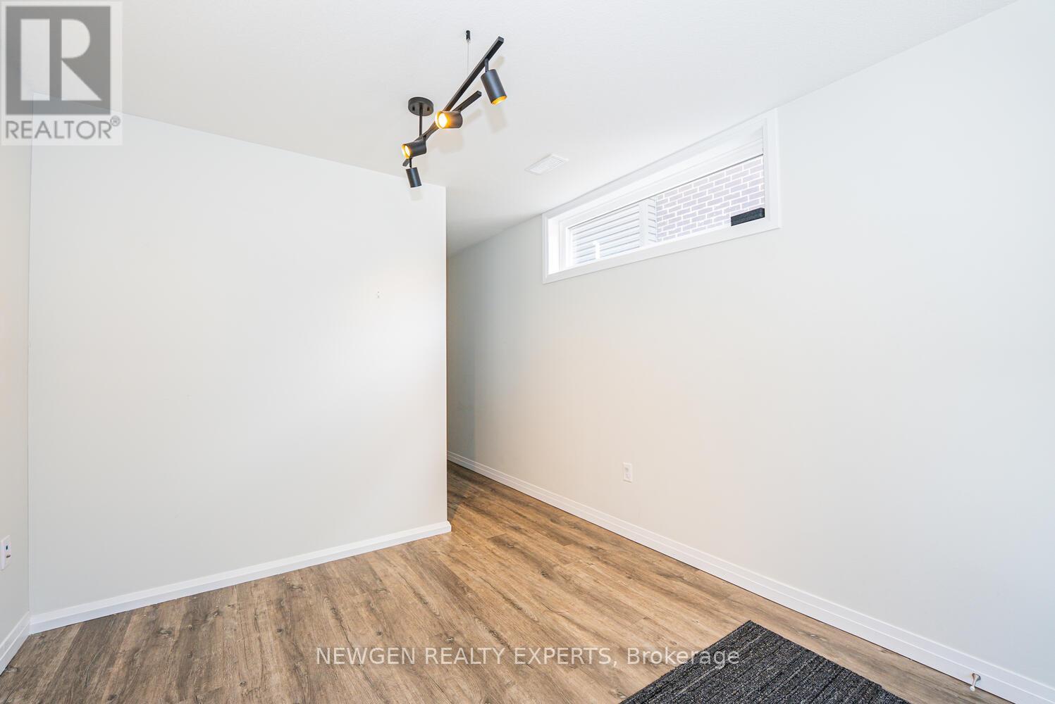 283 - 30 Times Square Boulevard, Hamilton, Ontario  L8J 0L9 - Photo 9 - X12988474