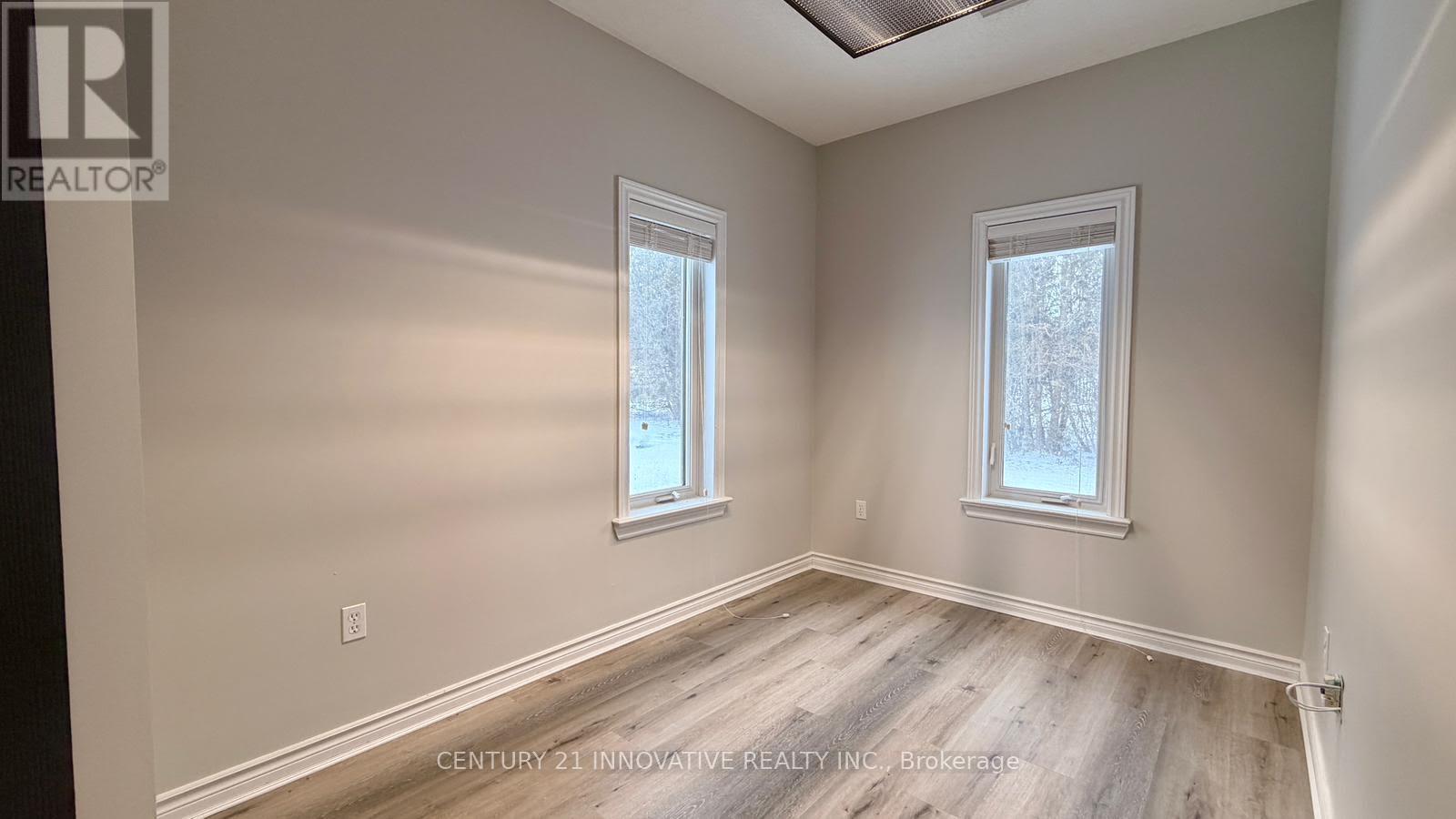 5615 Mcgillivray Drive N, Lucan Biddulph, Ontario  N0M 2J0 - Photo 12 - X12988504