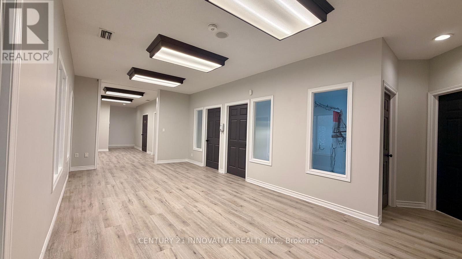 5615 Mcgillivray Drive N, Lucan Biddulph, Ontario  N0M 2J0 - Photo 5 - X12988504