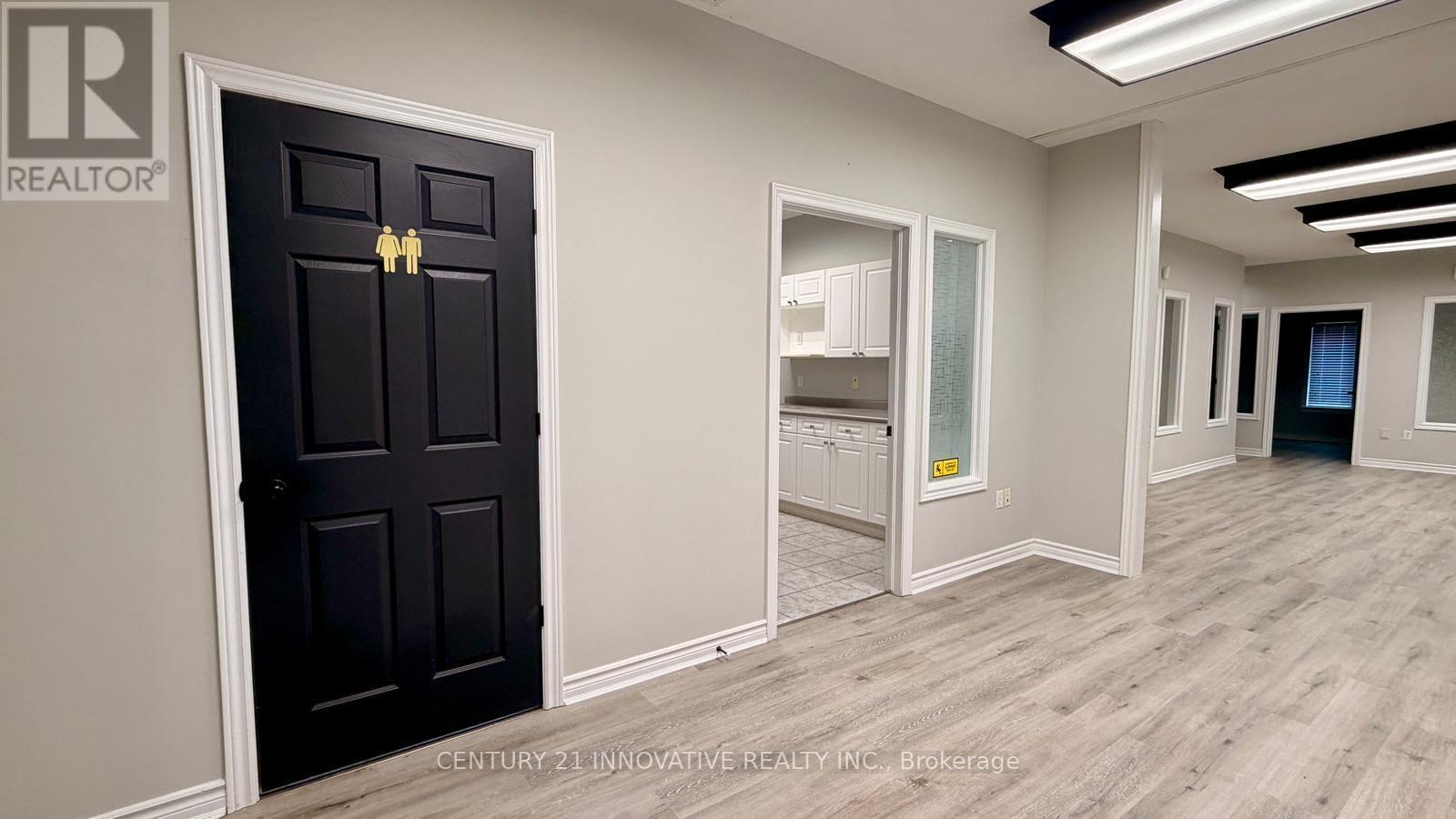 5615 Mcgillivray Drive N, Lucan Biddulph, Ontario  N0M 2J0 - Photo 9 - X12988504